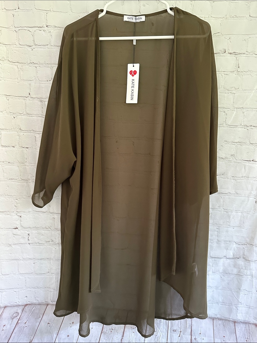 Kate Kasin NWT open front draped Kimono Size L Army Green